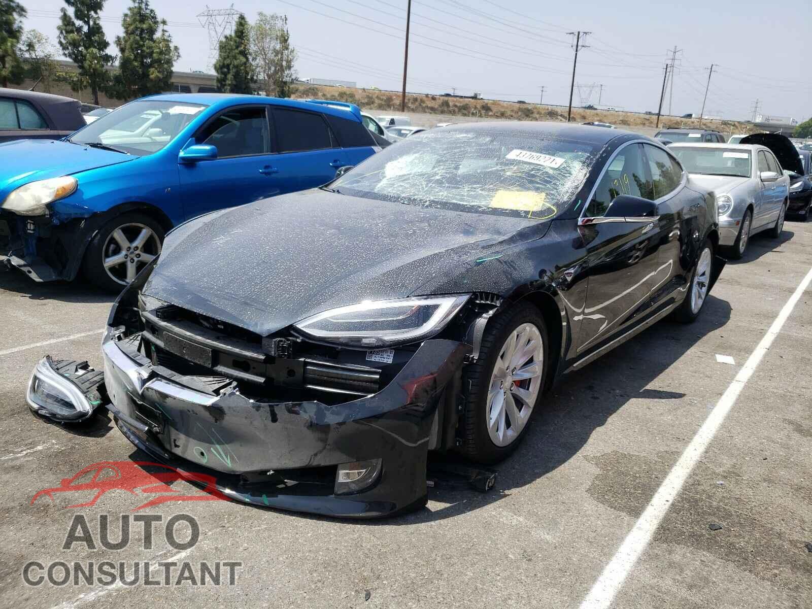 TESLA MODEL S 2018 - 5YJSA1E4XJF275787