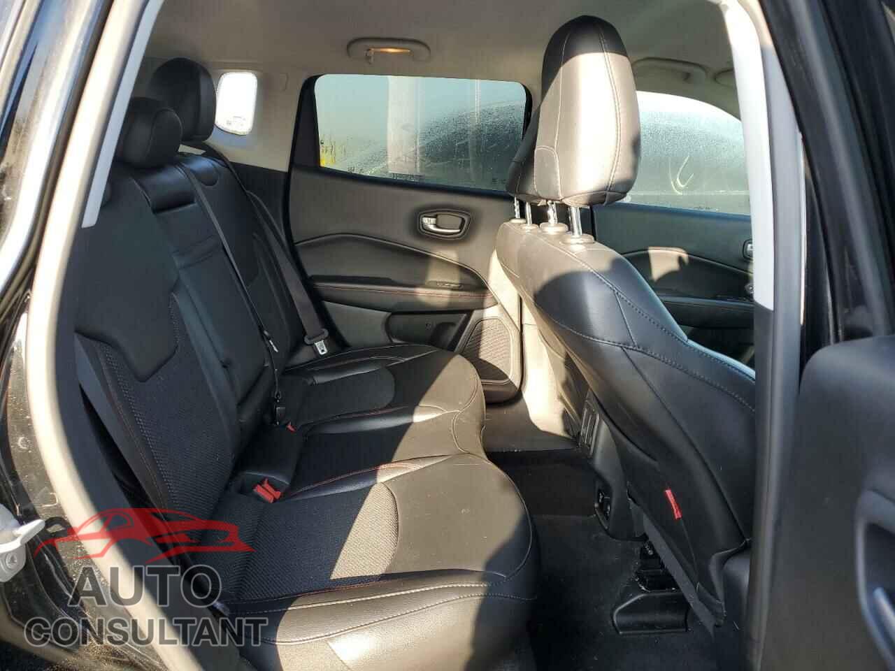 JEEP COMPASS 2019 - 3C4NJDDB5KT754085