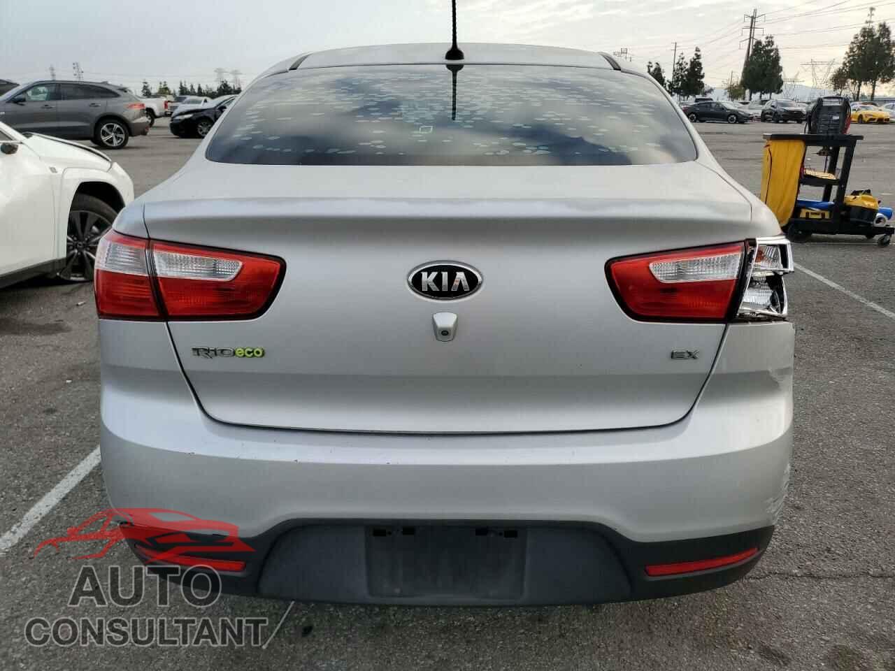 KIA RIO 2014 - KNADN4A30E6353469