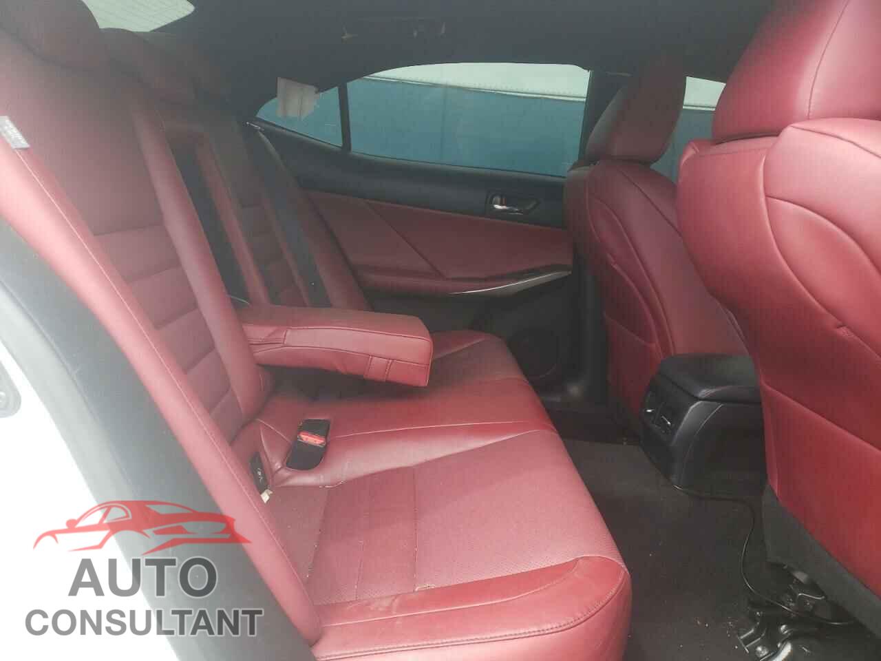 LEXUS IS 2015 - JTHCF1D21F5028638