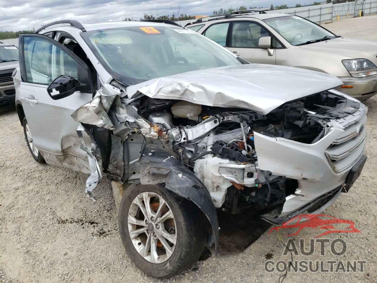 FORD ESCAPE 2018 - 1FMCU0GD9JUC90156