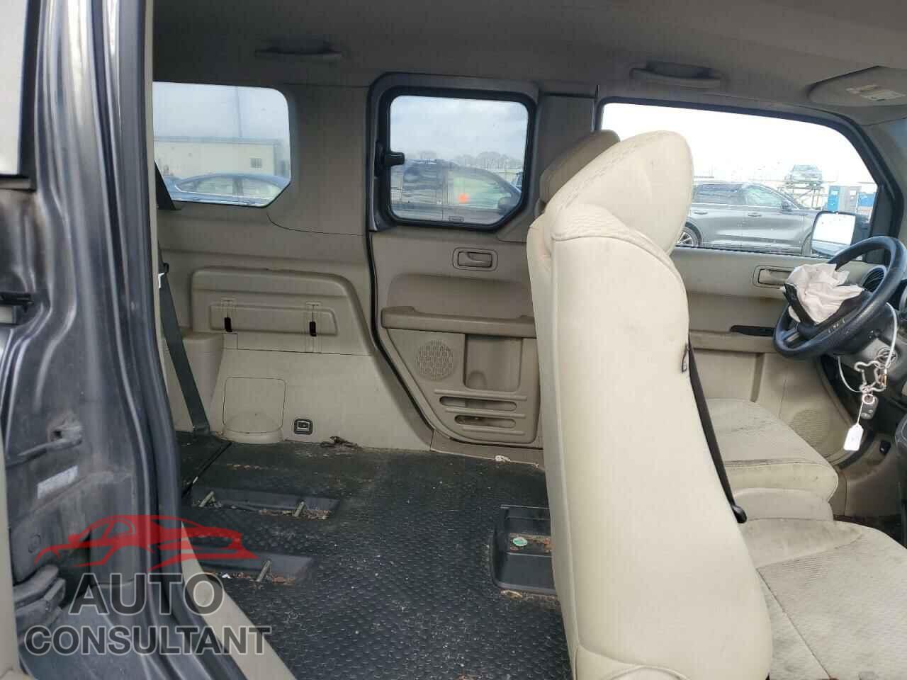 HONDA ELEMENT 2011 - 5J6YH2H39BL003917