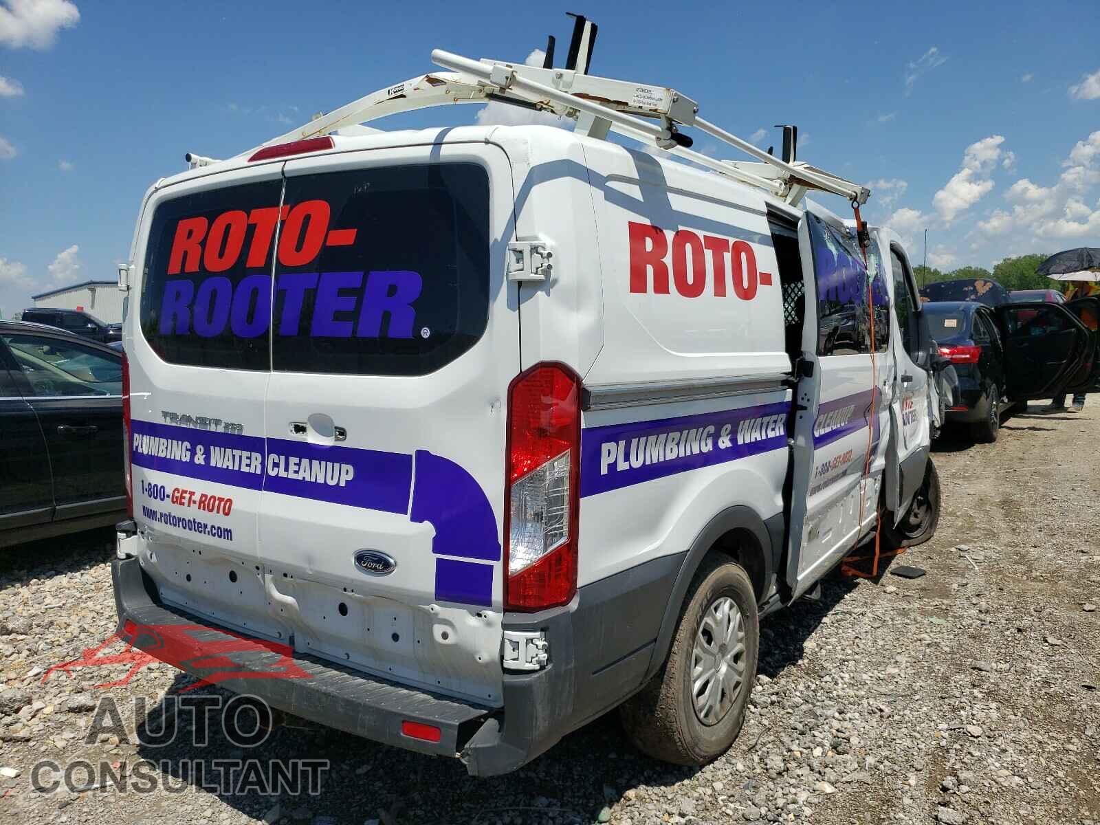 FORD TRANSIT CO 2017 - 1FTYR1YM3HKB00132