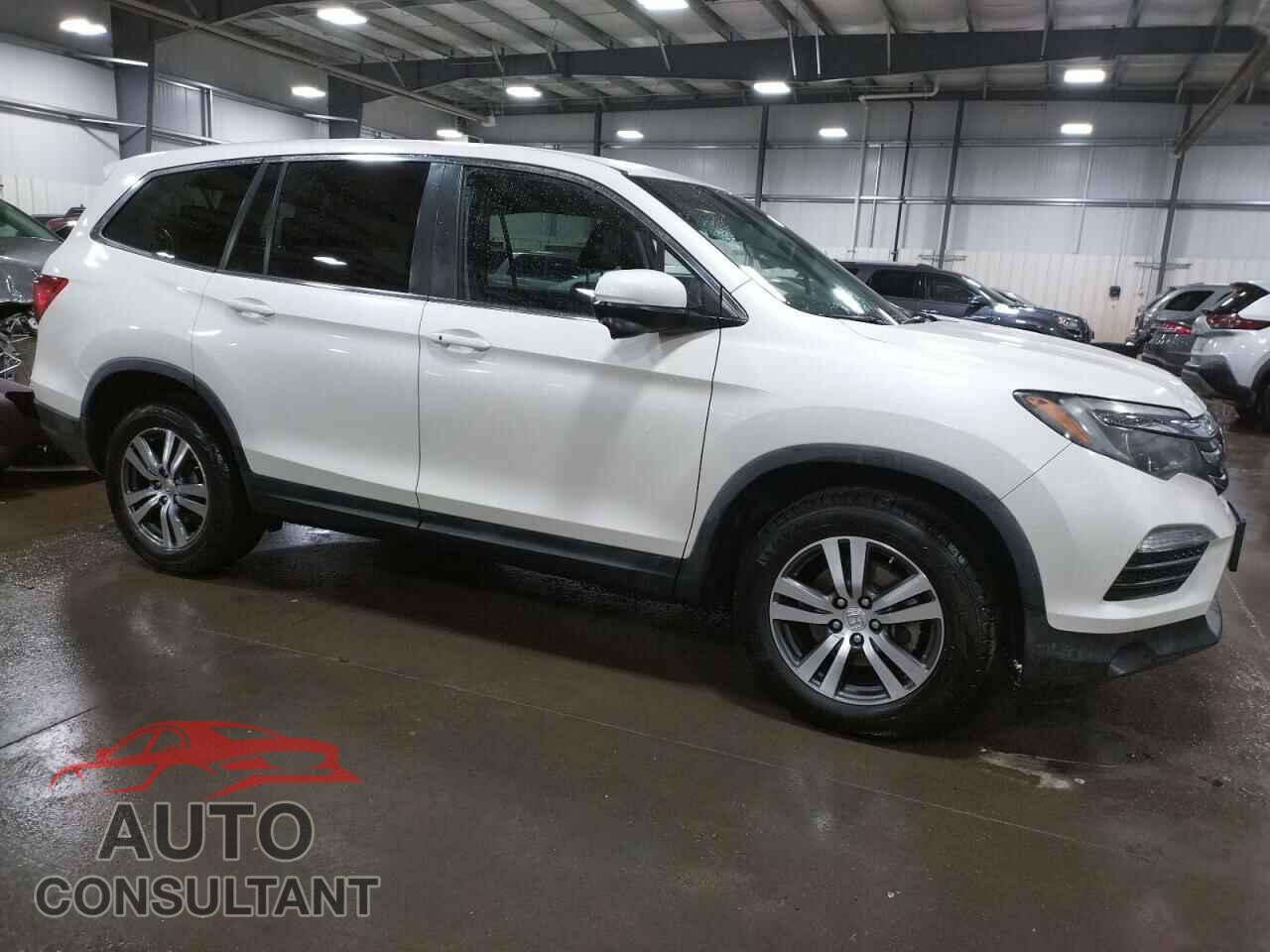 HONDA PILOT 2017 - 5FNYF5H73HB013872