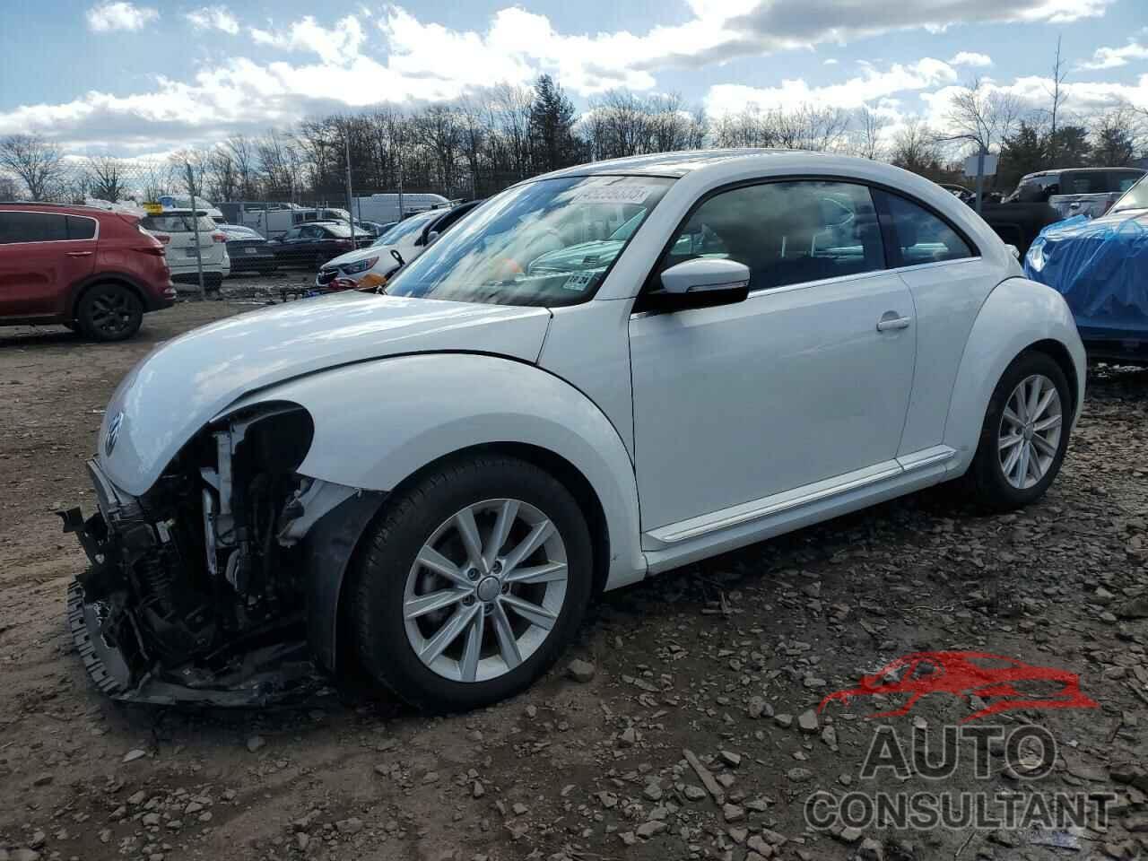 VOLKSWAGEN BEETLE 2019 - 3VWJD7AT7KM707314