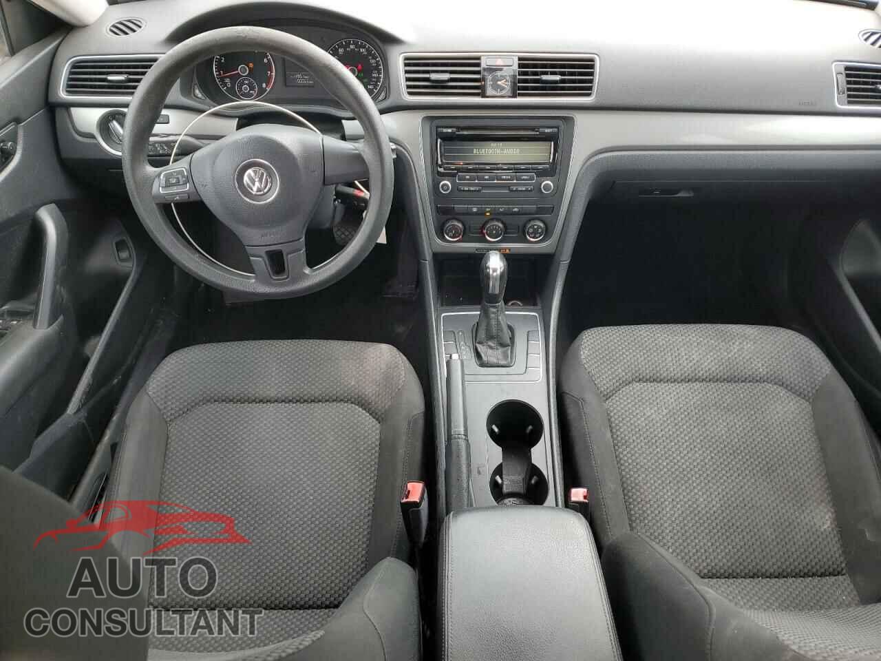 VOLKSWAGEN PASSAT 2014 - 1VWAP7A30EC008829
