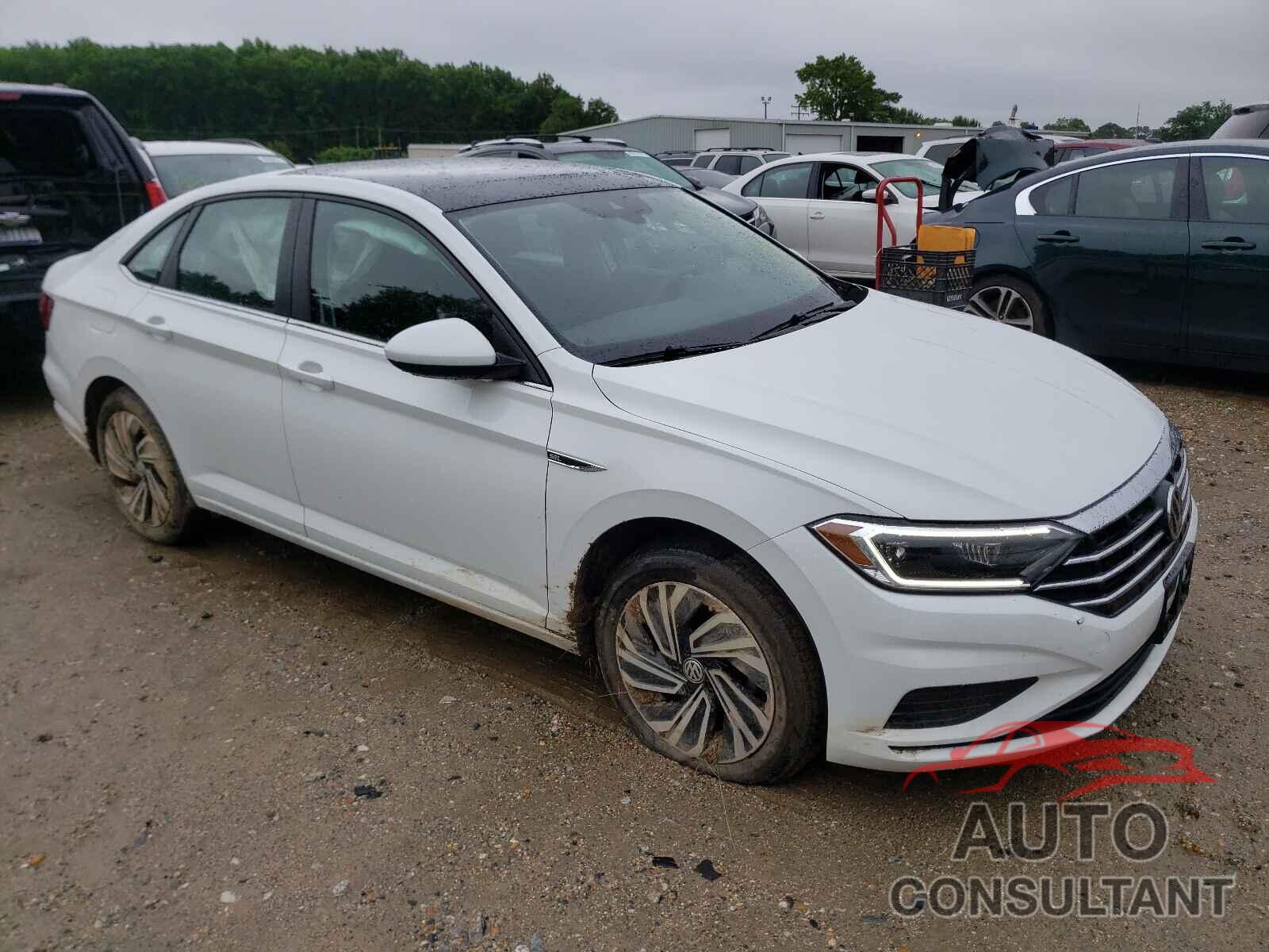 VOLKSWAGEN JETTA 2020 - 3VWE57BU4LM083964
