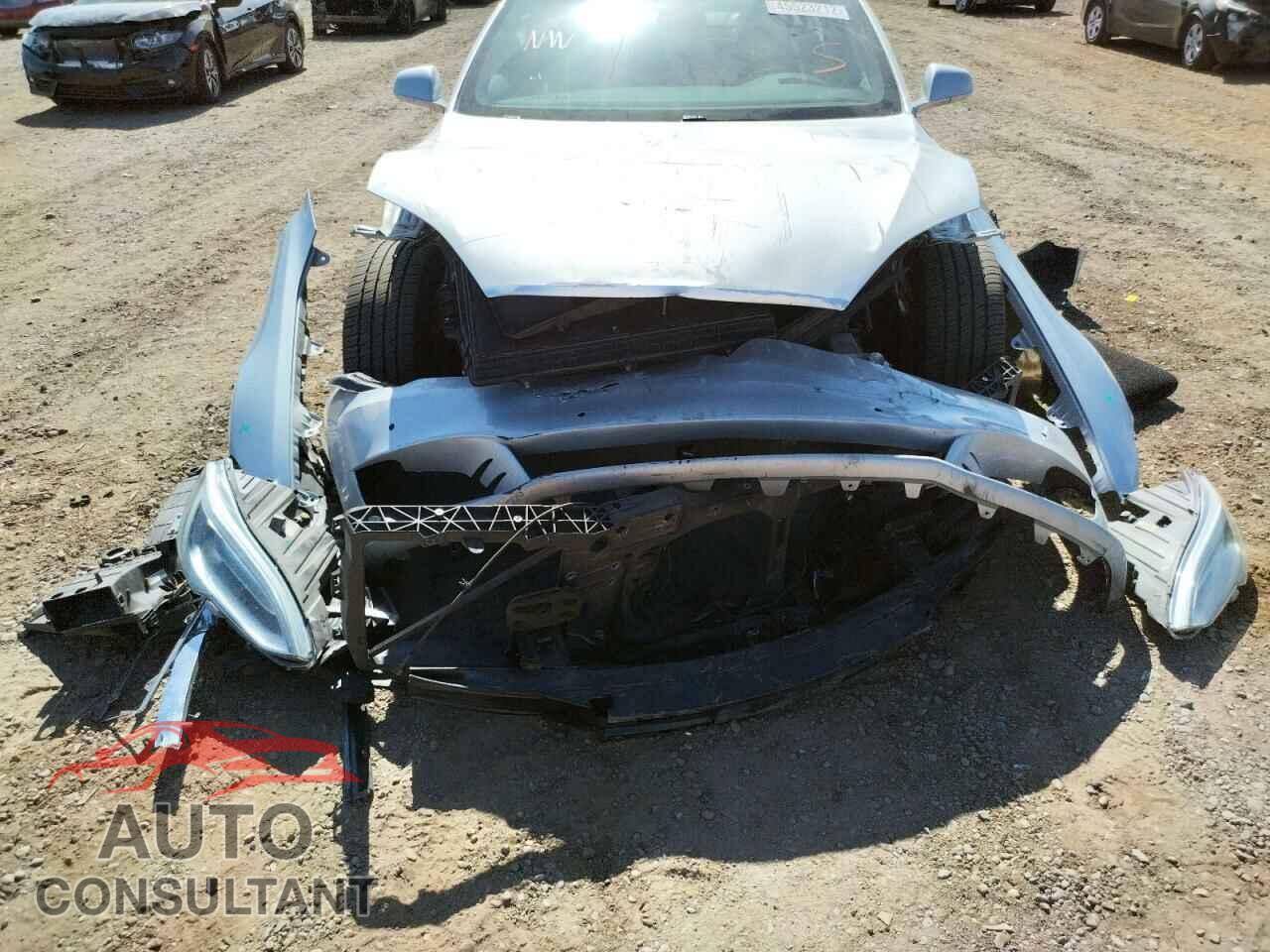 TESLA MODEL S 2017 - 5YJSA1E15HF203850