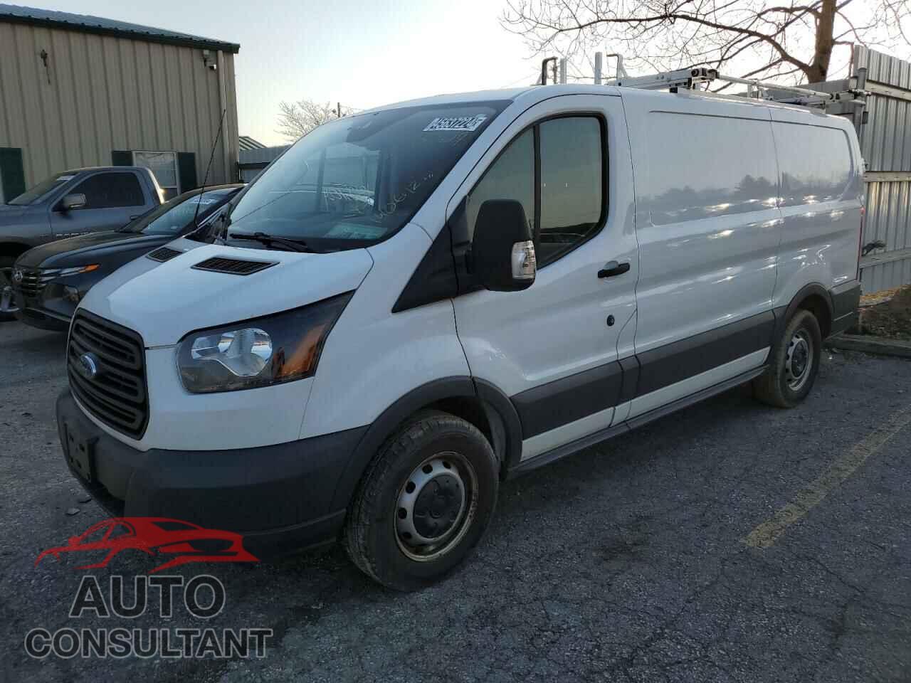 FORD TRANSIT 2018 - 1FTYE1ZM2JKB36619