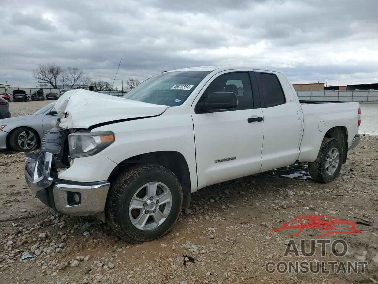 TOYOTA TUNDRA 2018 - 5TFUM5F19JX076554