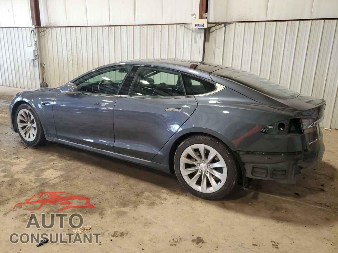 TESLA MODEL S 2017 - 5YJSA1E24HF203136