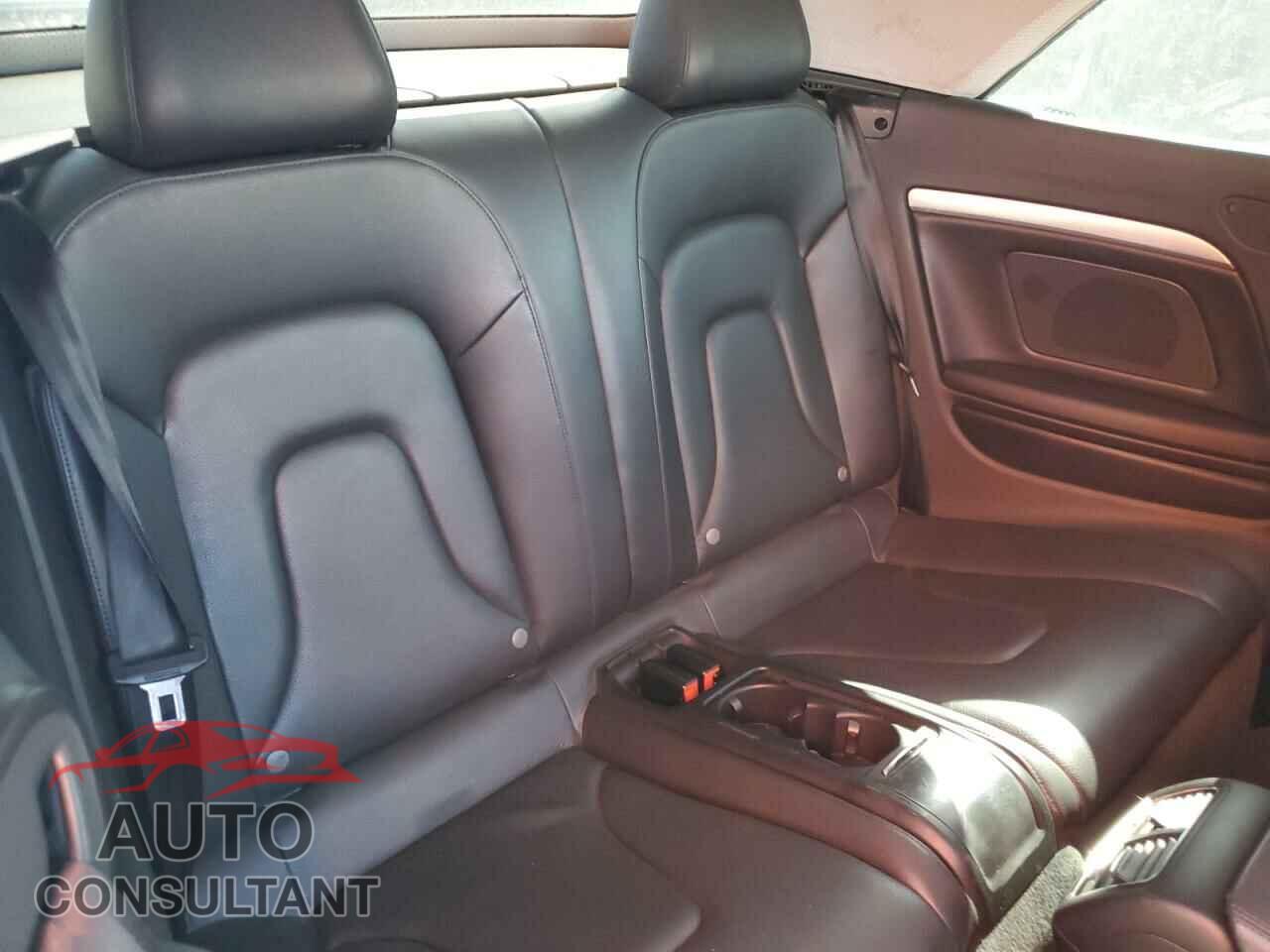 AUDI A5 2013 - WAUCFAFH4DN008039