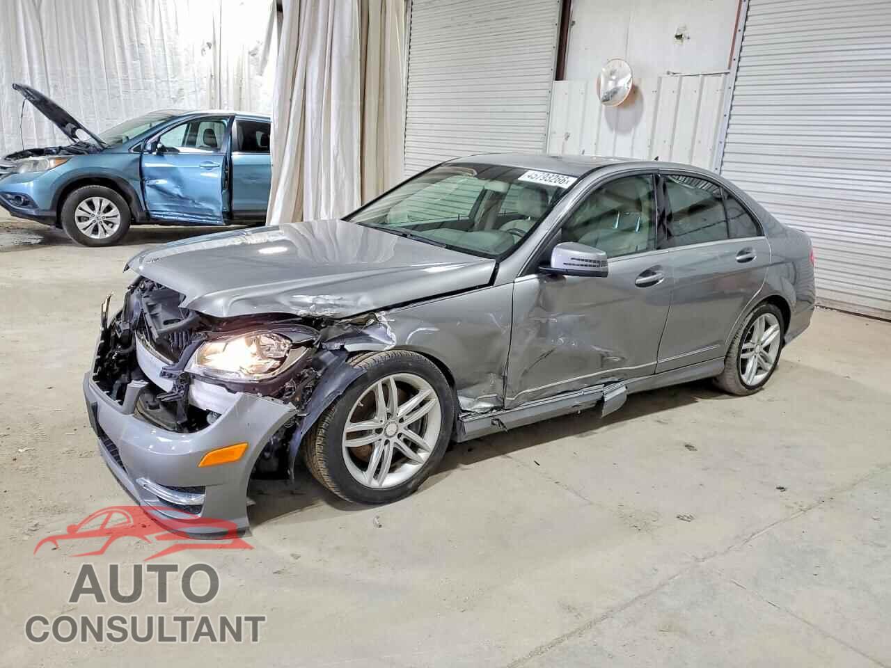 MERCEDES-BENZ C-CLASS 2013 - WDDGF8AB3DG106960