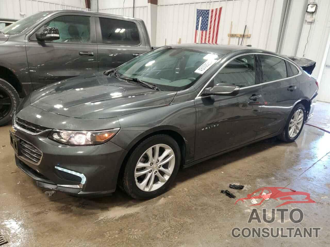 CHEVROLET MALIBU 2017 - 1G1ZE5ST4HF117577