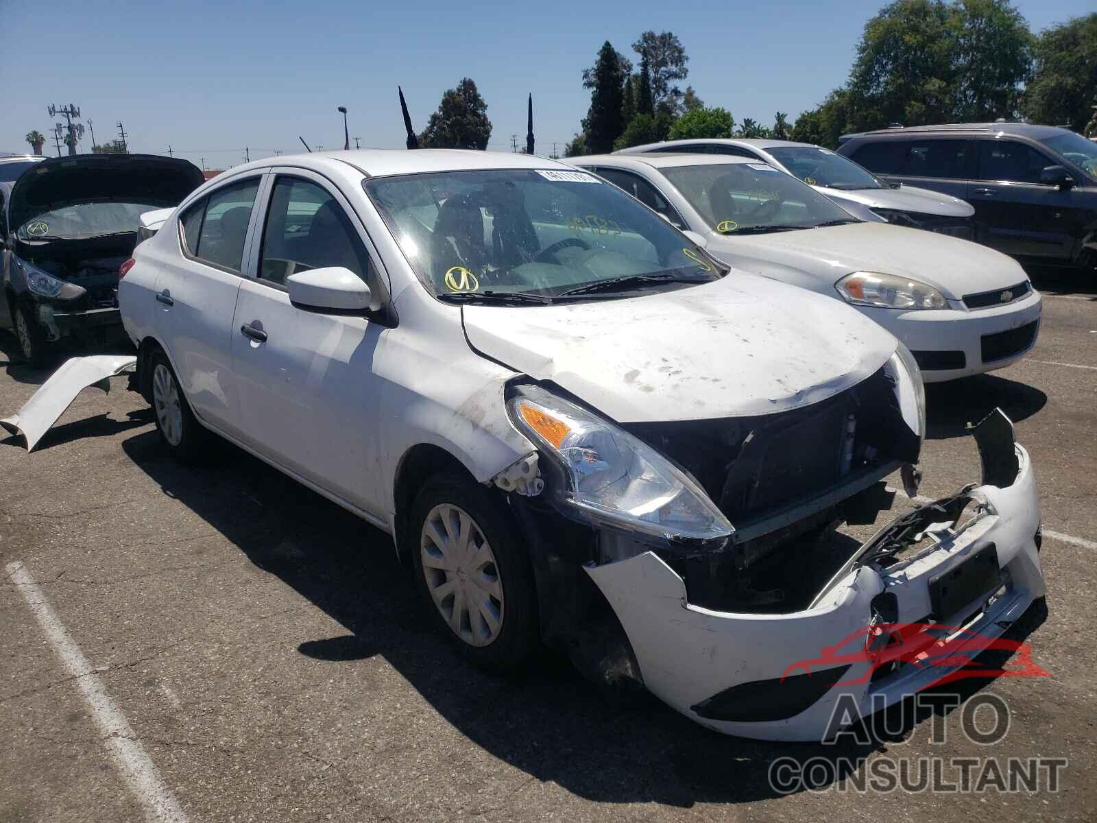 NISSAN VERSA 2017 - 3N1CN7AP0HL800558