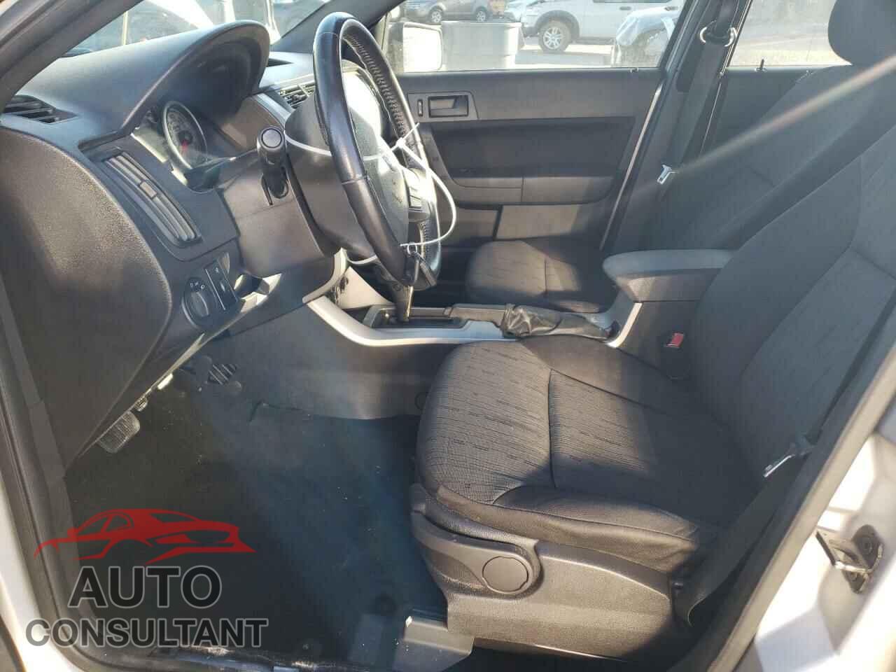 FORD FOCUS 2011 - 1FAHP3FN9BW132845
