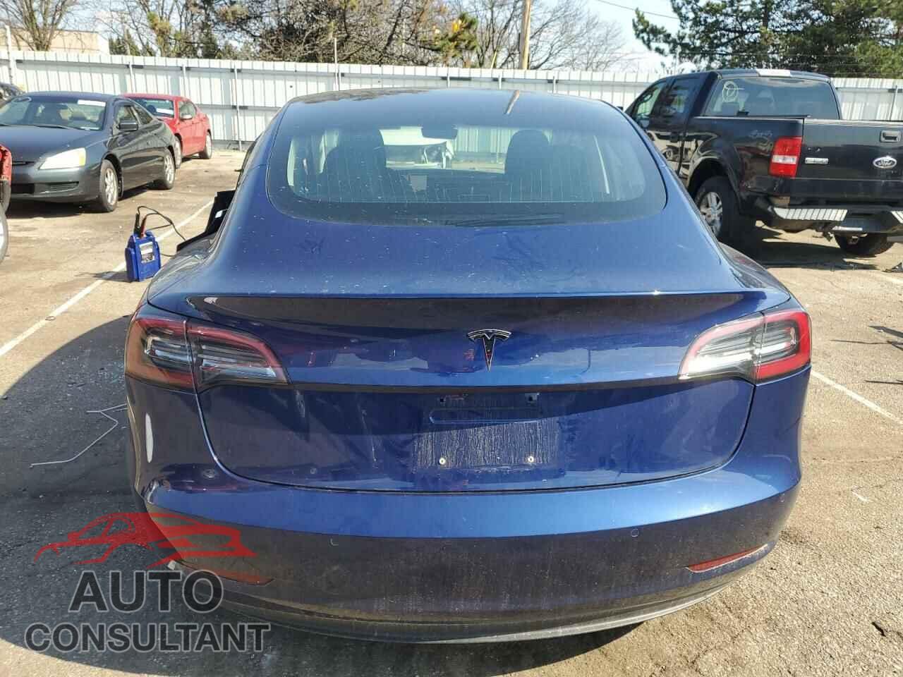 TESLA MODEL 3 2018 - 5YJ3E1EA3JF095873