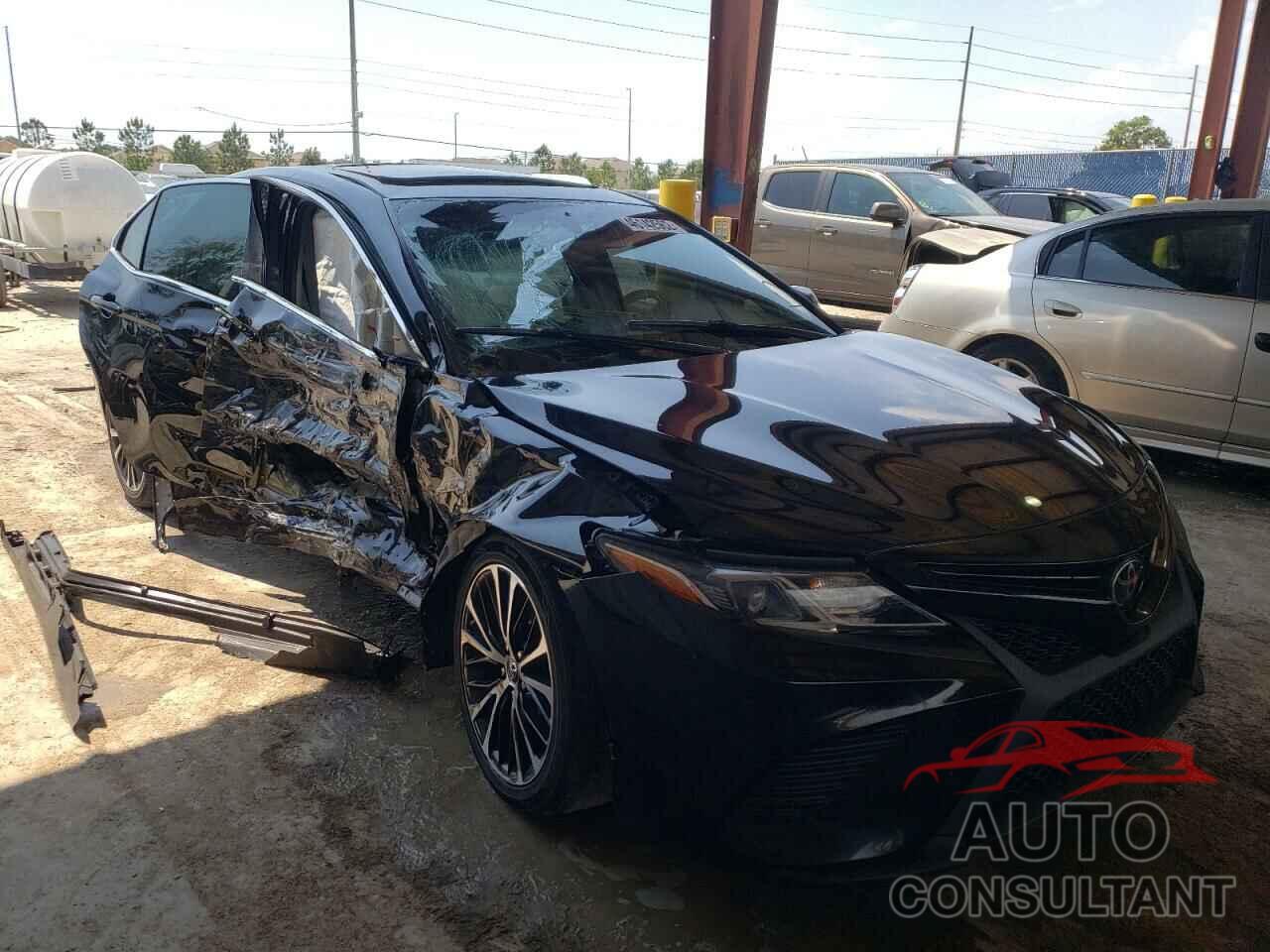TOYOTA CAMRY 2018 - 4T1B11HKXJU614822