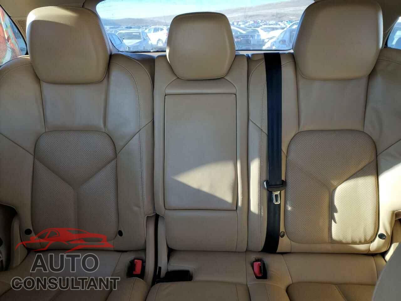 PORSCHE CAYENNE 2012 - WP1AA2A26CLA02771
