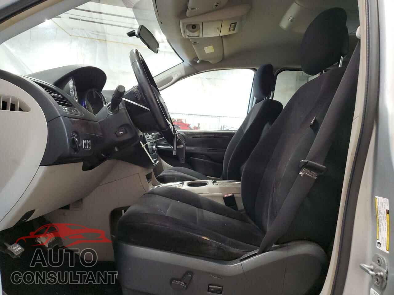 DODGE CARAVAN 2011 - 2D4RN5DG3BR688973