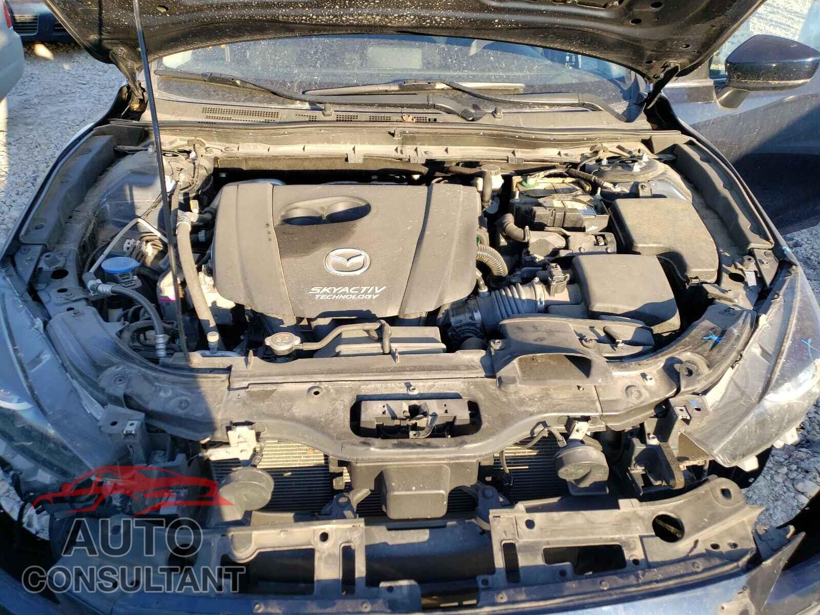 MAZDA 3 2017 - 3MZBN1U79HM107321