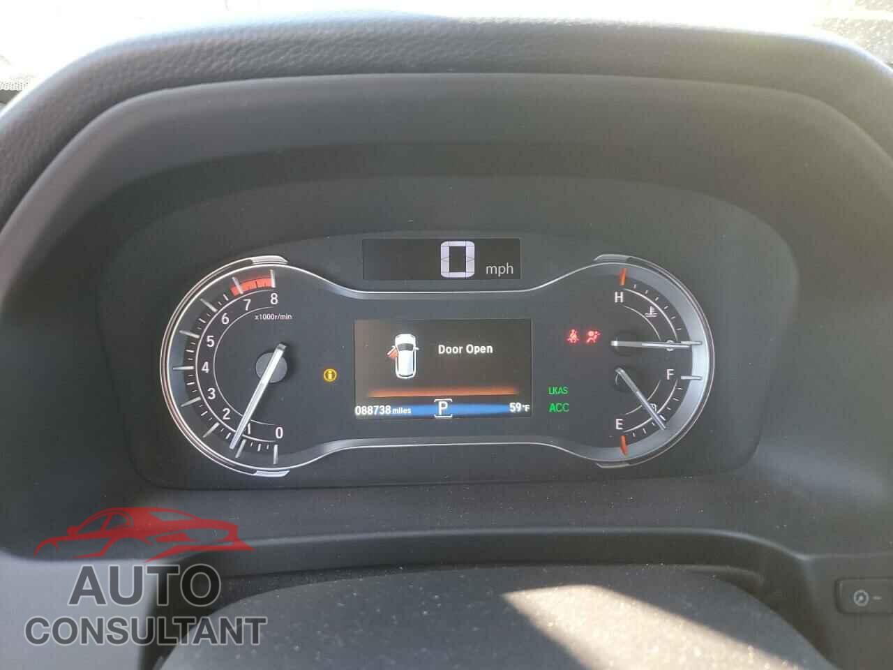 HONDA PILOT 2018 - 5FNYF6H69JB031909