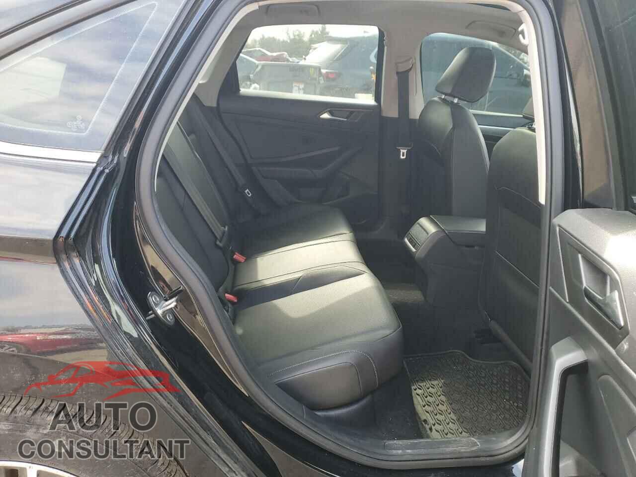VOLKSWAGEN JETTA 2019 - 3VWCB7BU0KM217853