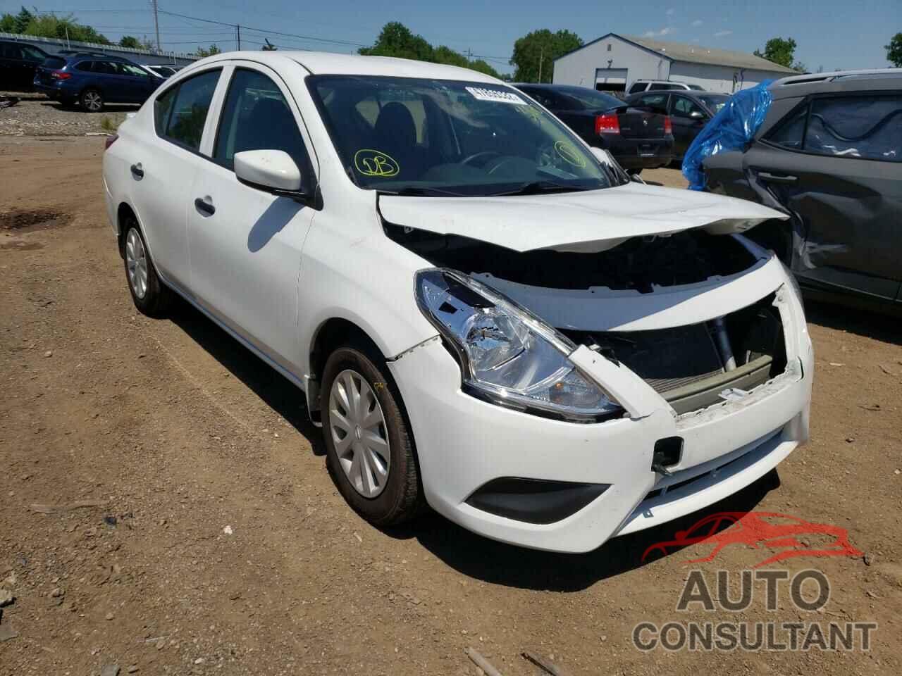 NISSAN VERSA 2019 - 3N1CN7AP7KL809135