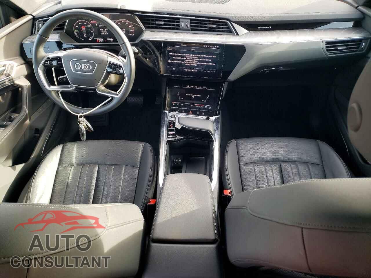 AUDI E-TRON 2022 - WA1LAAGE2NB014103