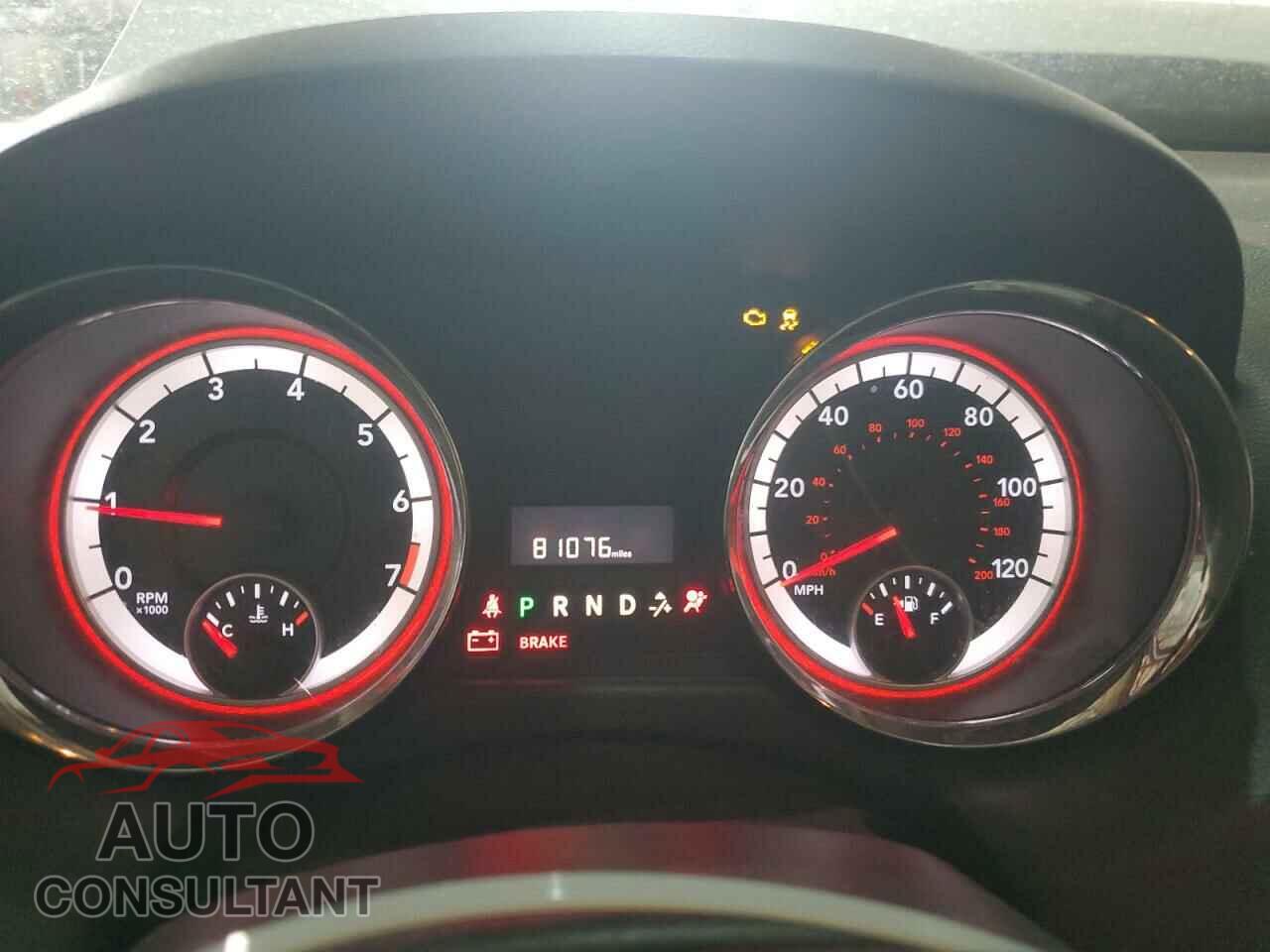 DODGE CARAVAN 2015 - 2C4RDGBG0FR557536