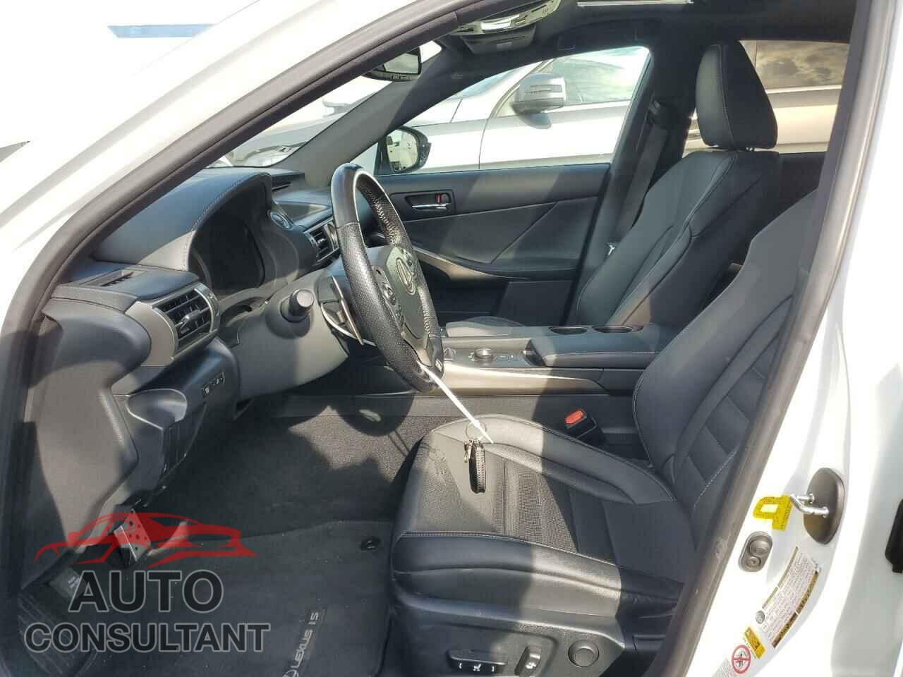 LEXUS IS 2016 - JTHBE1D21G5027893