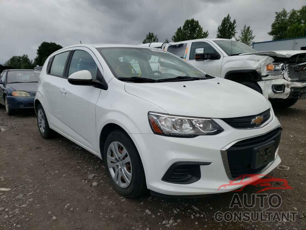 CHEVROLET SONIC 2017 - 1G1JG6SH8H4153485