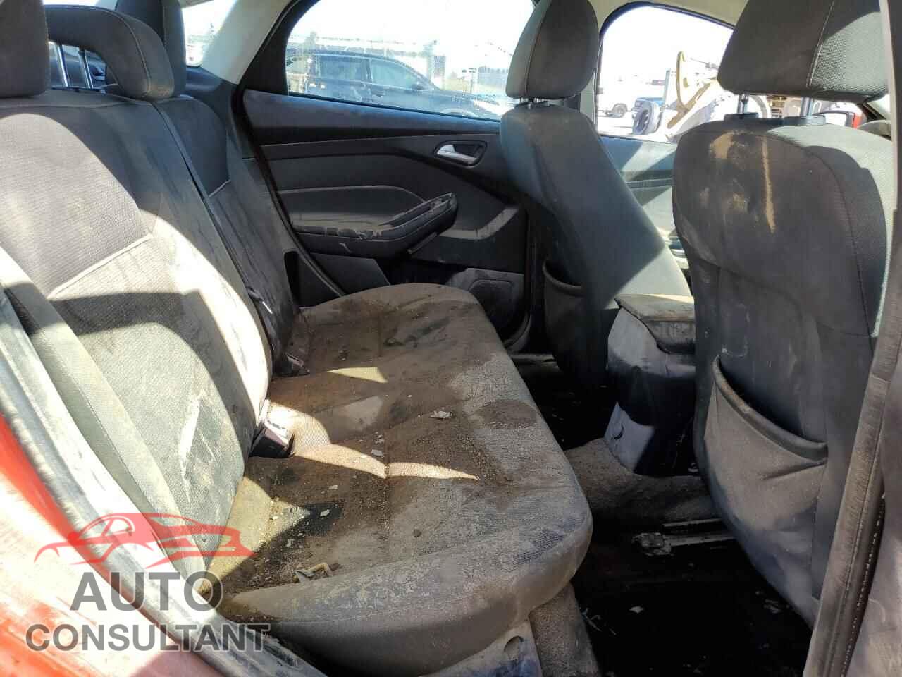 FORD FOCUS 2014 - 1FADP3F29EL181960