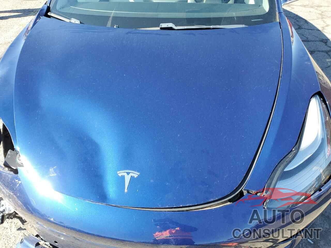 TESLA MODEL 3 2018 - 5YJ3E1EB7JF055708
