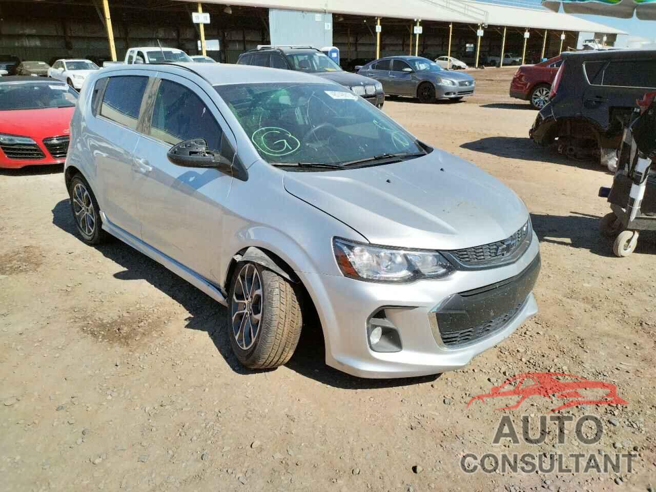 CHEVROLET SONIC 2018 - 1G1JD6SB0J4139719