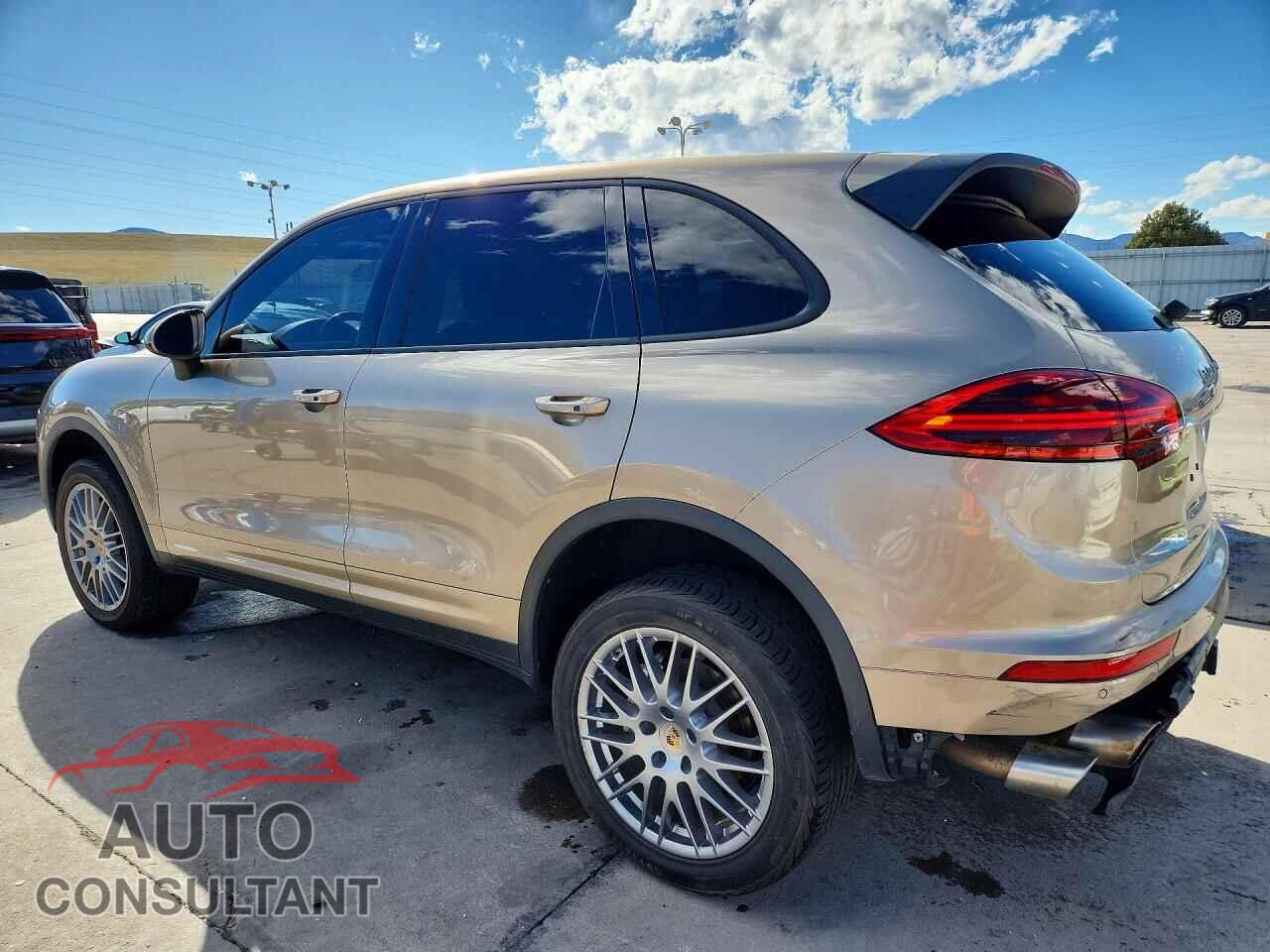 PORSCHE CAYENNE 2016 - WP1AB2A29GLA92775