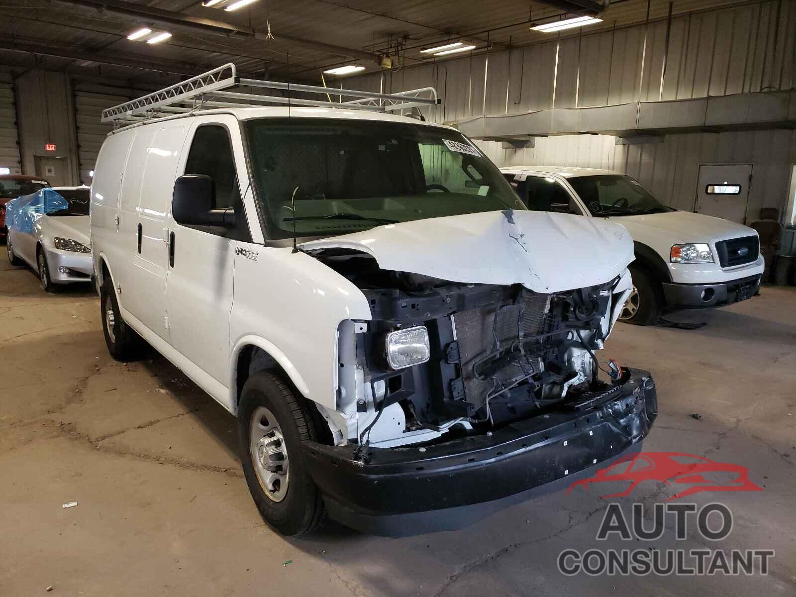 CHEVROLET EXPRESS 2017 - 1GCWGAFF4H1173307