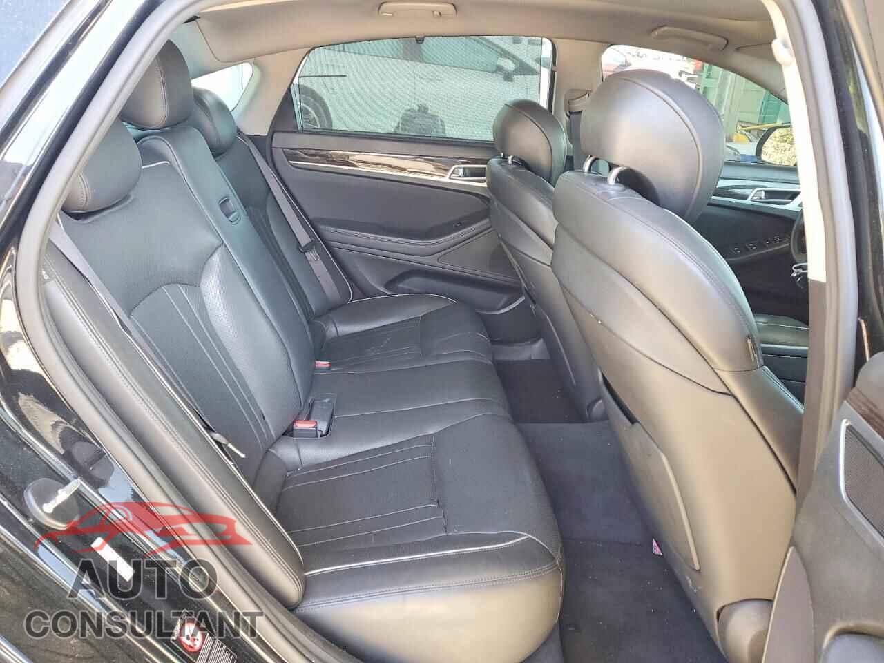 HYUNDAI GENESIS 2016 - KMHGN4JE2GU121015