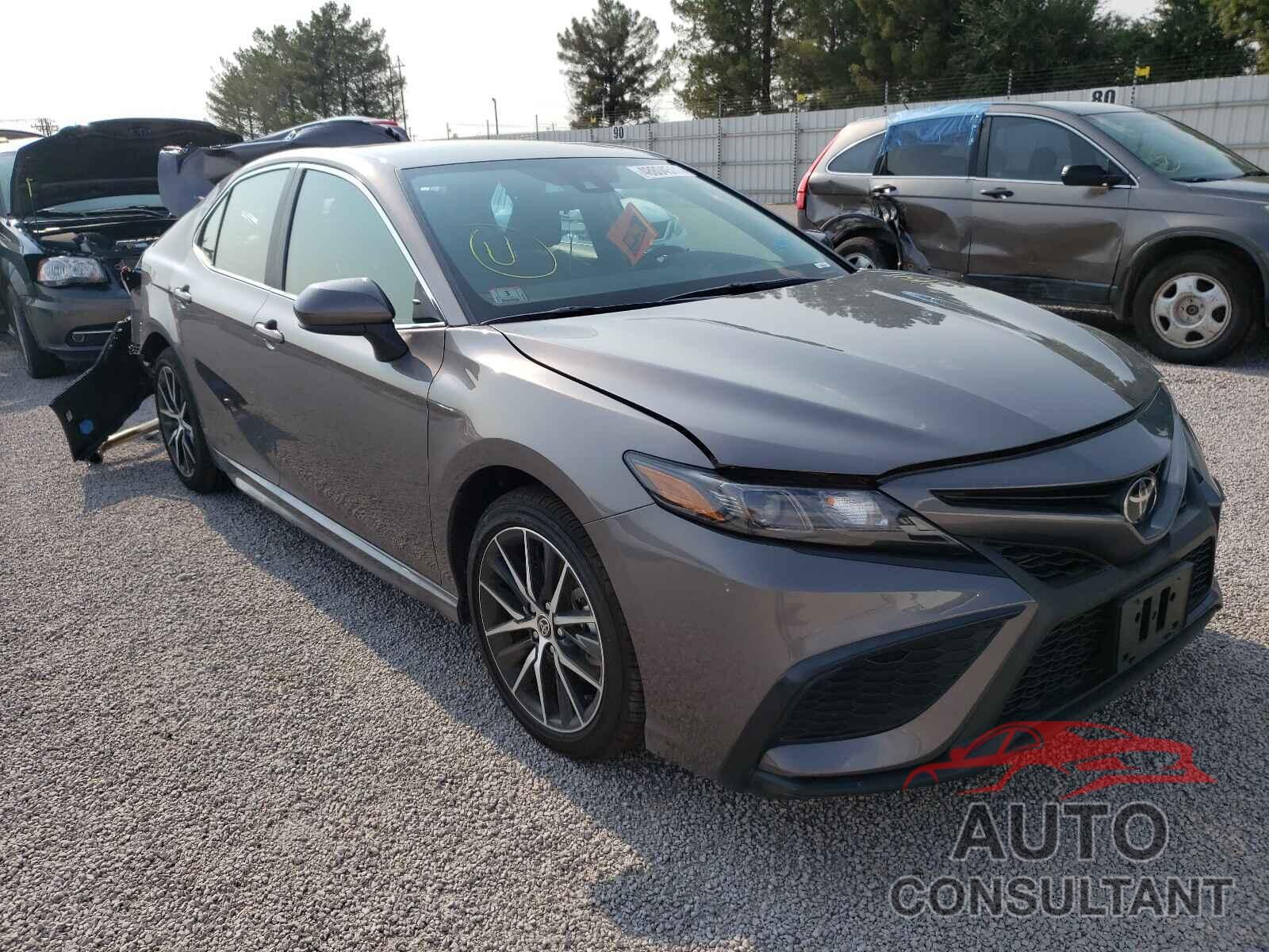 TOYOTA CAMRY 2021 - 4T1G11AK2MU446615