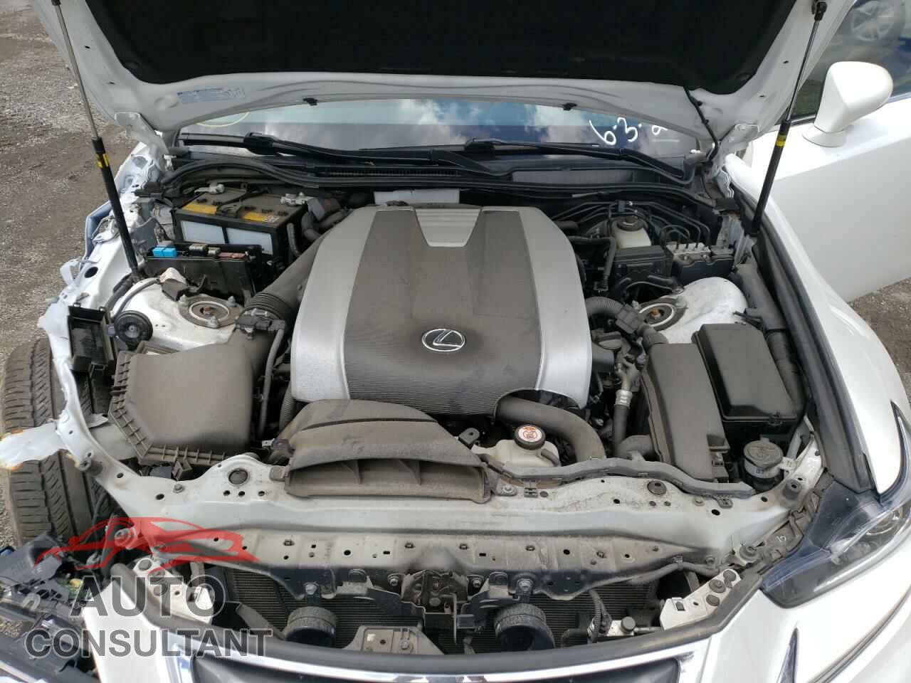 LEXUS IS 2018 - JTHC81D20J5028052