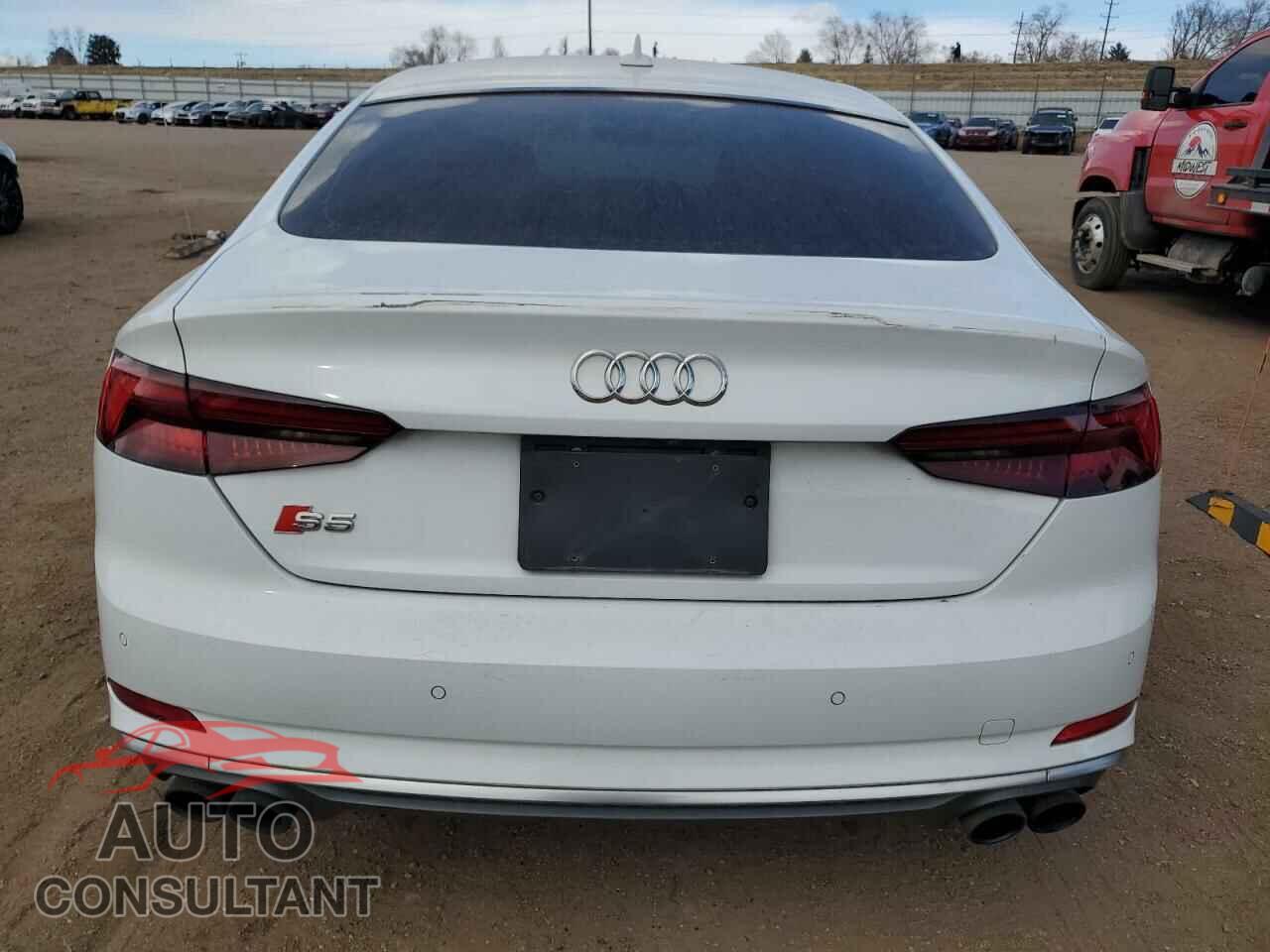 AUDI S5/RS5 2018 - WAUC4CF5XJA032307