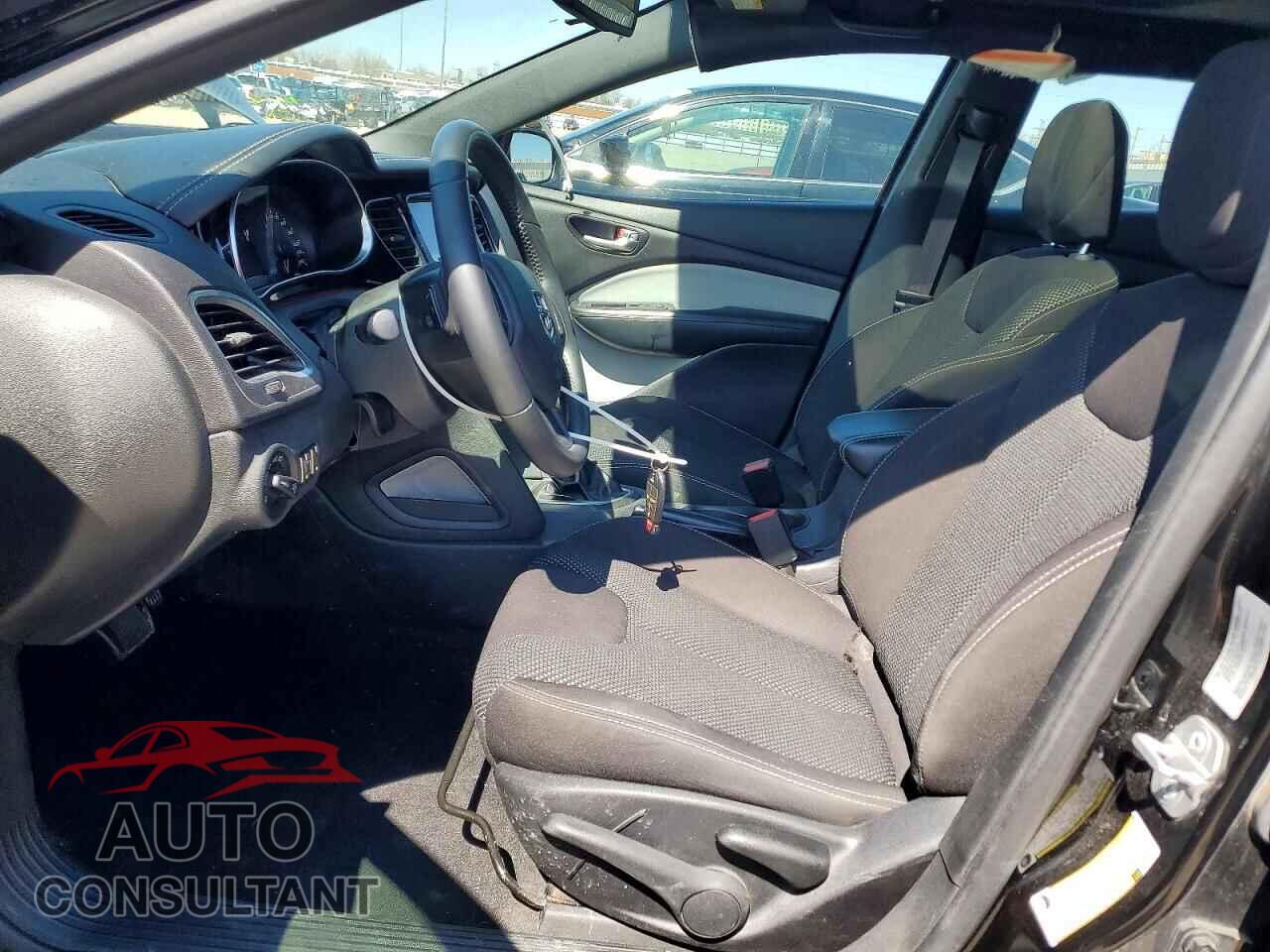 DODGE DART 2015 - 1C3CDFBB3FD173682
