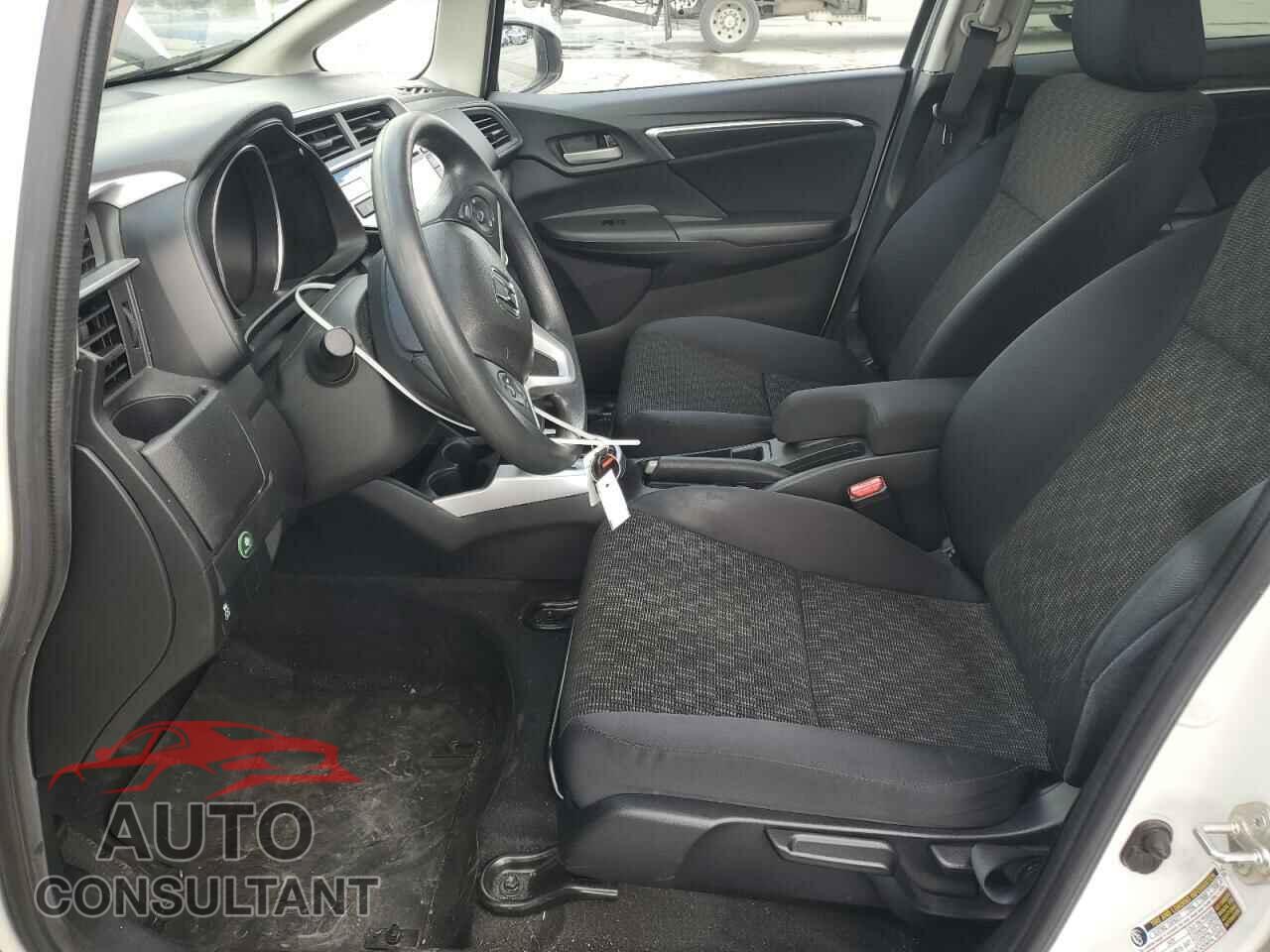 HONDA FIT 2017 - JHMGK5H56HS018491