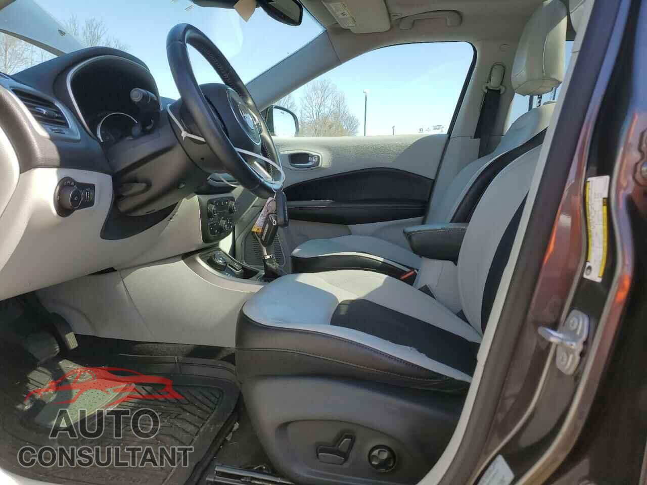 JEEP COMPASS 2017 - 3C4NJDBB7HT620643