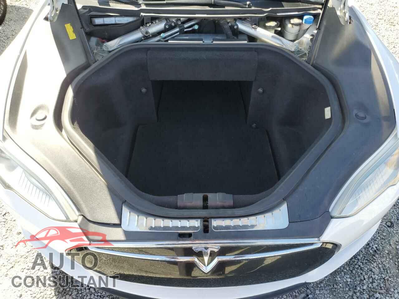 TESLA MODEL S 2013 - 5YJSA1DP9DFP07057