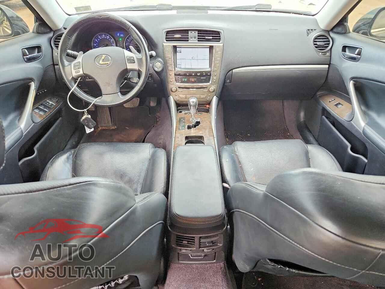 LEXUS IS 2011 - JTHCF5C28B5051711