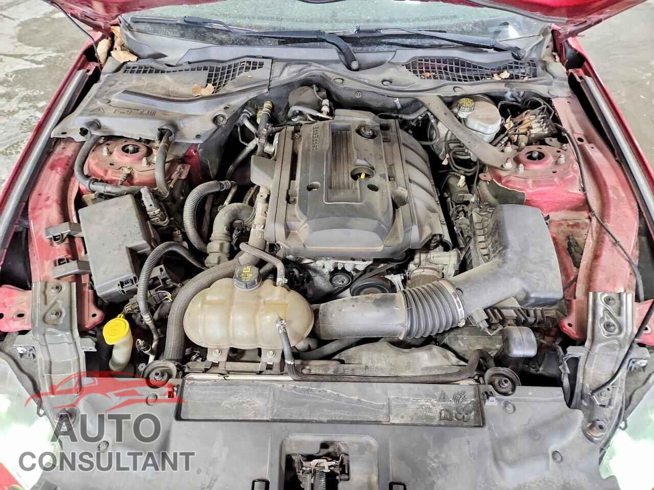 FORD MUSTANG 2018 - 1FATP8UH9J5122910