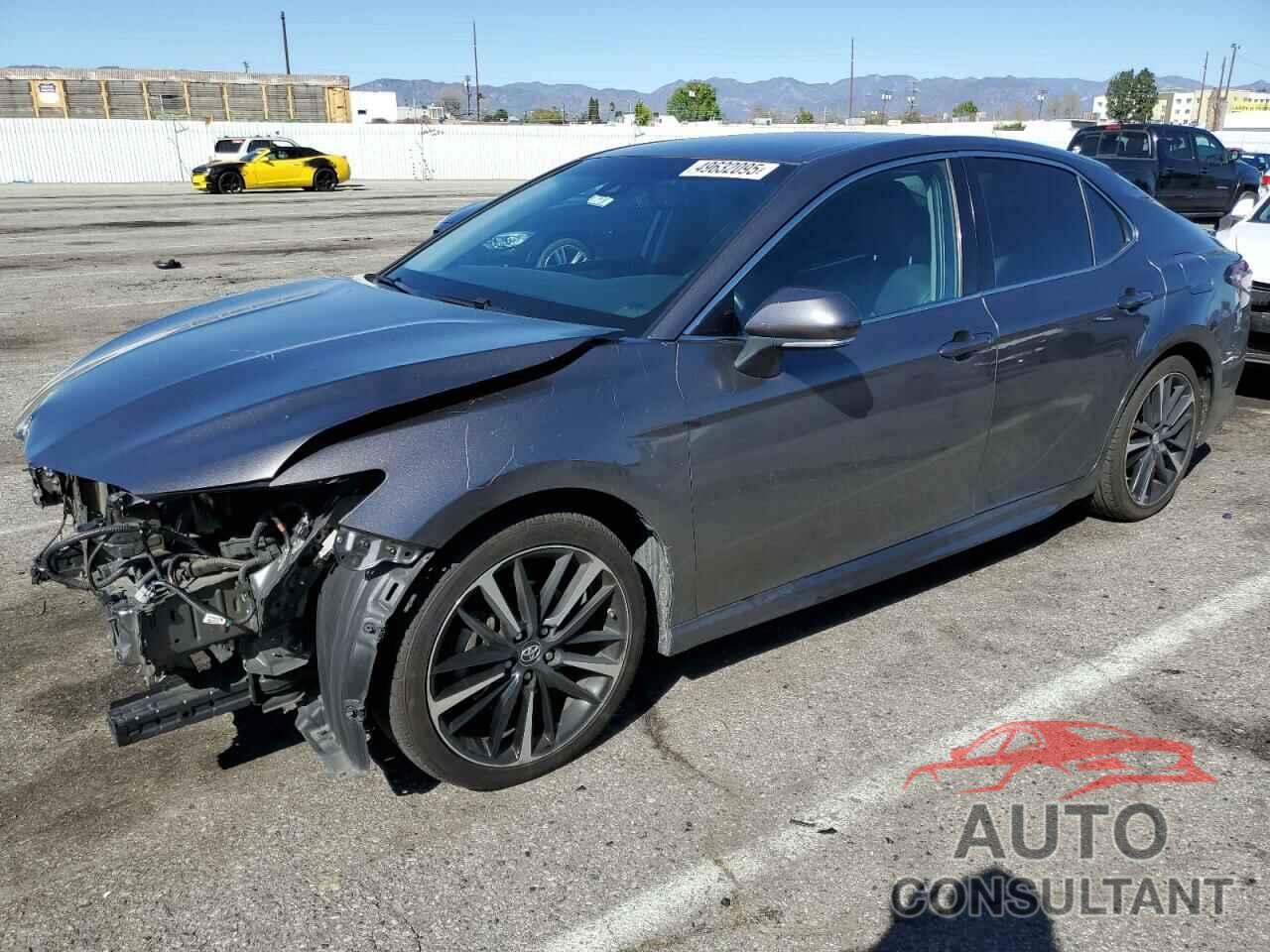 TOYOTA CAMRY 2018 - 4T1B61HK4JU513793