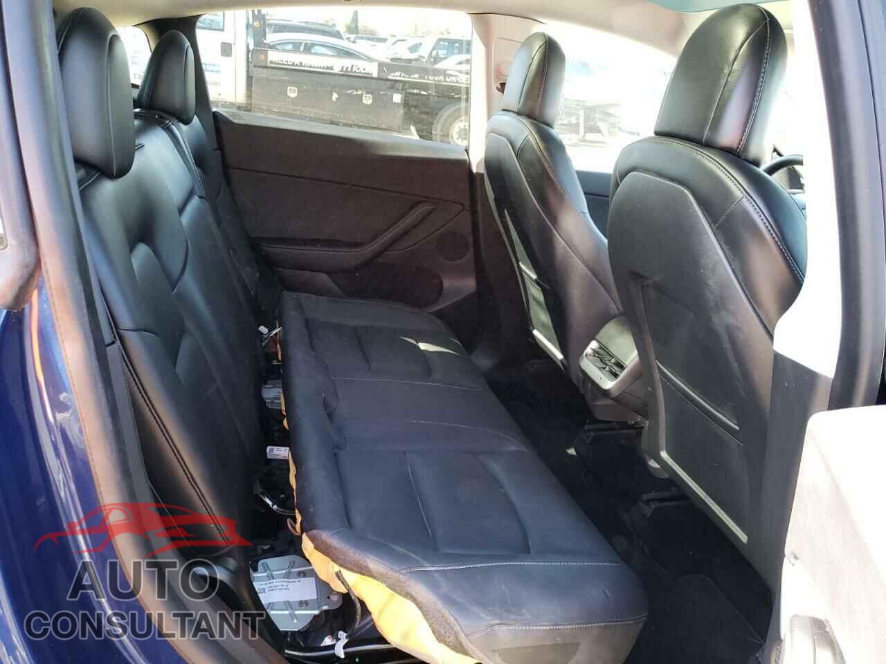 TESLA MODEL Y 2020 - 5YJYGDEE9LF059239