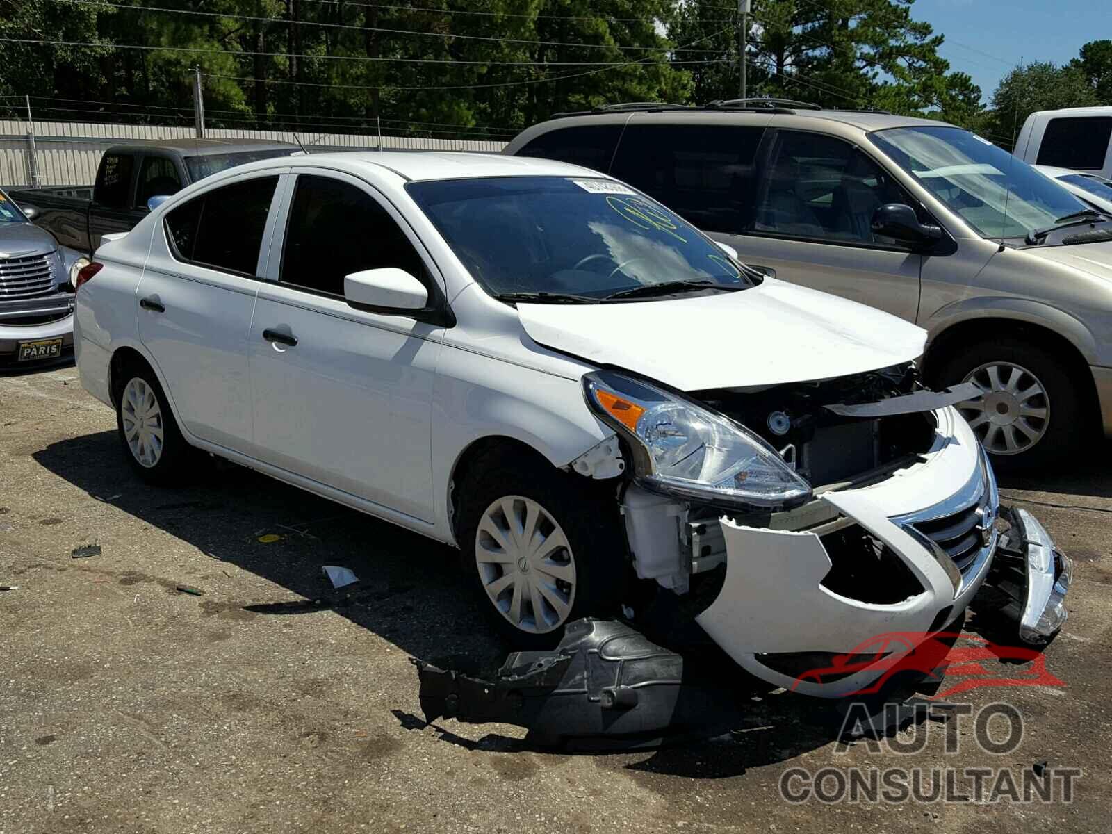 NISSAN VERSA 2017 - 3N1CN7AP5HL882352